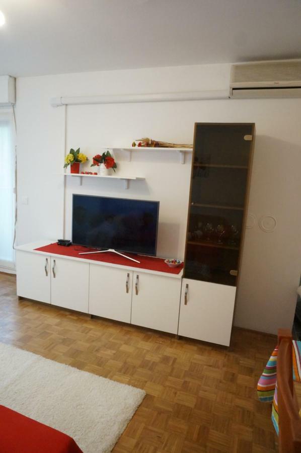 Apartment Jadranka Pula Exterior photo